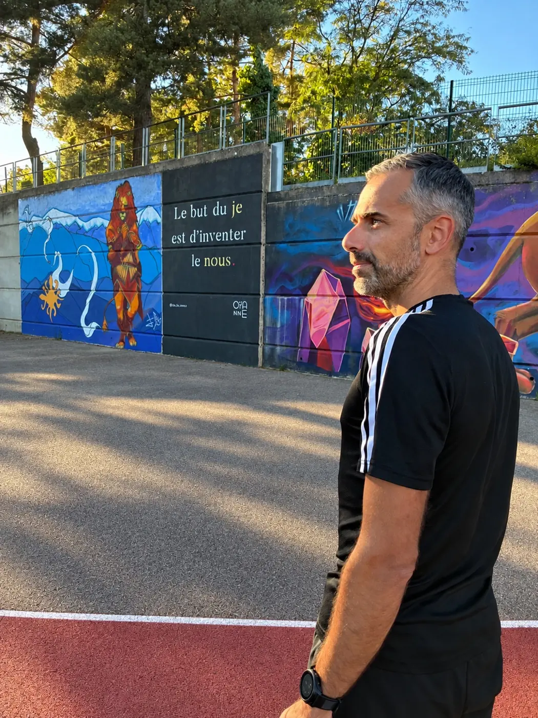 Olivier Gaillard, coach running et entraîneur FFA à Lyon, au bord de la piste